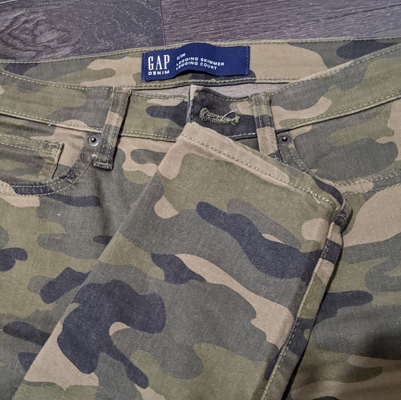 GAP Camo Denim Leggings Size 2/26 - Picture 2 of 4
